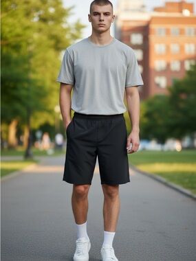 LULULEMON Men's Athletic 11" Inseam Quick-Drying Unlined Shorts SMALL Black GUC